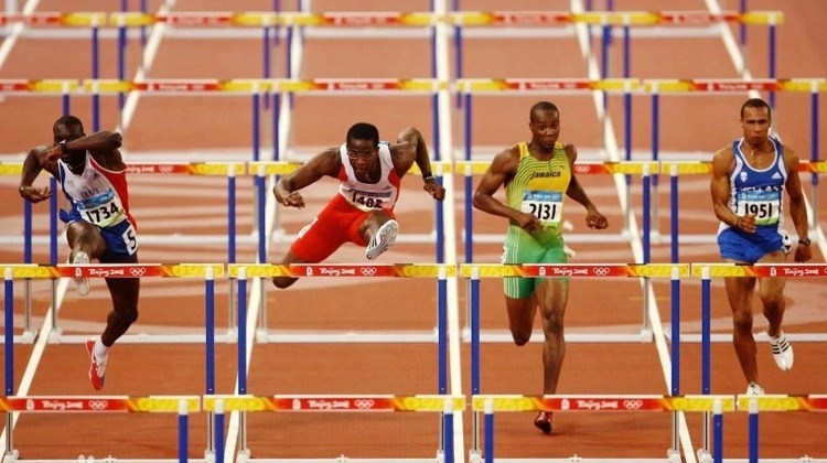 德泽尔比：格林伍德有待提升，球队要保持90分钟的高效表现